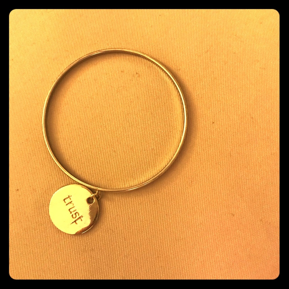Costume Gold Bracelet w.  “Trust” Pendant
